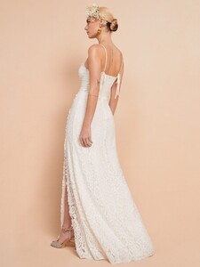 daisy-dress-ivory-3.thumb.jpg.cbb91b1afcf2080655355b77a5f8ce23.jpg