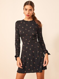 dalton-dress-lancaster-2.thumb.jpg.c31a853f461d5ac16570622facd4eb43.jpg