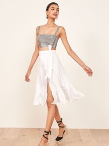 date-skirt-white-1.thumb.jpg.531607f7955cc209a0aaf95d92ca3608.jpg
