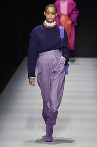defile-alberta-ferretti-automne-hiver-2020-2021-milan-look-23.thumb.jpg.57a221cd9655919733f7975af3e85a5d.jpg