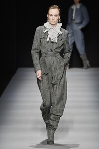 defile-alberta-ferretti-automne-hiver-2020-2021-milan-look-6.thumb.jpg.06a3a4153164ec886e1efb21c70d8691.jpg