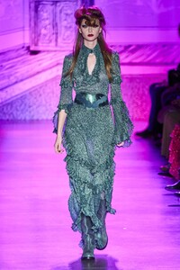 defile-anna-sui-automne-hiver-2020-2021-new-york-look-43.thumb.jpg.3be178be030fa8f5b911b5eae39a5925.jpg