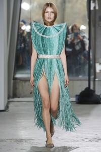 defile-area-automne-hiver-2020-2021-new-york-look-28.thumb.jpg.dedba5b74ca011494a29f3623abc33bf.jpg