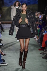 defile-brandon-maxwell-automne-hiver-2020-2021-new-york-look-25.thumb.jpg.8521de6491046d46b9ae6d122b28ae7d.jpg