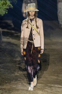defile-christian-dior-printemps-ete-2020-paris-look-39.thumb.jpg.2b5102b3675d62c622ac21372c2b0933.jpg
