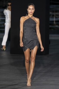 defile-david-koma-printemps-ete-2020-londres-look-3.thumb.jpg.359a6cdf7b7d913743e68bf7590d864b.jpg