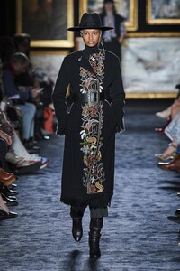 defile-etro-automne-hiver-2020-2021-milan-look-26.thumb.jpg.82a3705d22e5c54ac00bdf3523e80079.jpg