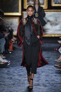 defile-etro-automne-hiver-2020-2021-milan-look-35.thumb.jpg.ffe1584a08c7dd9cc8eeebb5cc4bd4cd.jpg