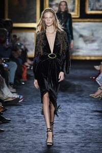 defile-etro-automne-hiver-2020-2021-milan-look-43.thumb.jpg.bdc7d046926f81facd8eec379932ef51.jpg