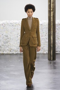 defile-gabriela-hearst-automne-hiver-2020-2021-new-york-look-1.thumb.jpg.f05a0a4d7784f0e48d5fc1563768dd0b.jpg