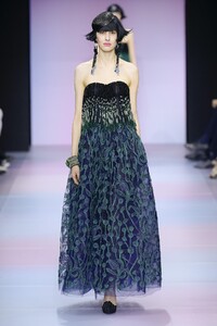 defile-giorgio-armani-prive-printemps-ete-2020-paris-look-44.thumb.jpg.1786f433656b5f7bd767e5fdefdb2e2c.jpg