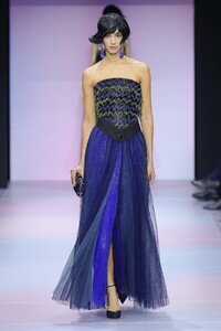 defile-giorgio-armani-prive-printemps-ete-2020-paris-look-46.thumb.jpg.bf484b527890d6d7b5f817544a2bd895.jpg