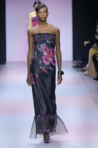 defile-giorgio-armani-prive-printemps-ete-2020-paris-look-63.thumb.jpg.30b517e89bbbc6e0181e1da43bcd3c2a.jpg