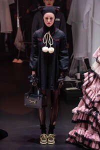 defile-gucci-automne-hiver-2020-2021-milan-look-14.thumb.jpg.26032aeaa5f9db932c8577214e180308.jpg