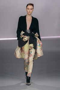 defile-haider-ackermann-printemps-ete-2020-paris-look-35.thumb.jpg.73aaaf41fb015d675e485b6f30db6a56.jpg