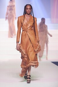 defile-jean-paul-gaultier-printemps-ete-2020-paris-look-155.thumb.jpg.b87f8bfd87298a35f93c21a32a9d9d7e.jpg