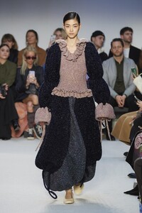 defile-jw-anderson-automne-hiver-2020-2021-londres-look-12.thumb.jpg.3f3d2eda8c02807ccadb22dd11e3d20e.jpg