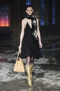 defile-khaite-automne-hiver-2020-2021-new-york-look-16.thumb.jpg.6753b9c8ffa633dd14ca44c526abe419.jpg
