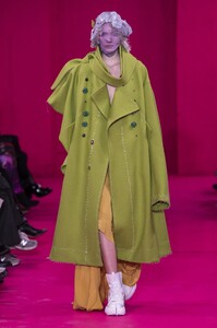 defile-maison-margiela-printemps-ete-2020-paris-look-2.thumb.jpg.1fcbb133caef94dc03d117f39f6690f0.jpg