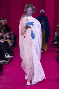 defile-maison-margiela-printemps-ete-2020-paris-look-32.thumb.jpg.515057deb14a9b05de7268bd80fe94d4.jpg