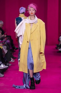 defile-maison-margiela-printemps-ete-2020-paris-look-4.thumb.jpg.facc17a28a4d7dd219cfbeee0f42aac7.jpg