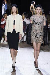 defile-marc-jacobs-automne-hiver-2020-2021-new-york-look-13.thumb.jpg.52b1cb8feedf9296adc0a009216f4a56.jpg