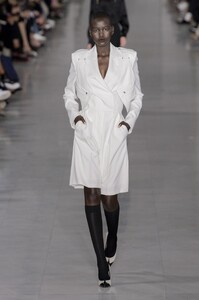 defile-max-mara-printemps-ete-2020-milan-look-31.thumb.jpg.ea00a661fd1e1078f2a6baa09ba7ca8e.jpg