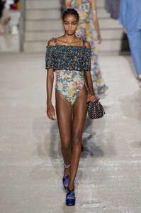 defile-missoni-printemps-ete-2020-milan-look-40.thumb.jpg.06685530d61932f2eaf91b2131dcdc20.jpg