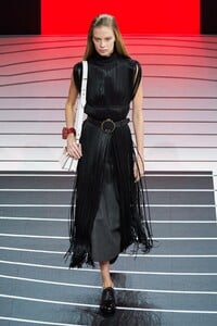 defile-prada-automne-hiver-2020-2021-milan-look-48.thumb.jpg.5b8c3d476f99407c929c52e4c2128149.jpg