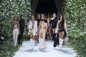 defile-redemption-printemps-ete-2020-paris-look-46.thumb.jpg.b71a280f7b9f8b03580b7f3db814adf1.jpg