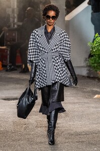 defile-tommy-hilfiger-automne-hiver-2019-2020-new-york-look-11.thumb.jpg.af5472f2ca6ac54980ec7f40794d2d06.jpg