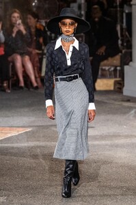 defile-tommy-hilfiger-automne-hiver-2019-2020-new-york-look-9.thumb.jpg.0ecde121be2b3197f26ee75d6b020f5b.jpg