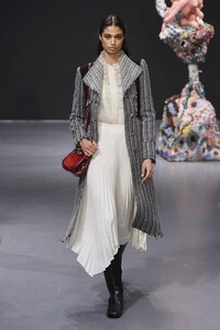 defile-tory-burch-automne-hiver-2020-2021-new-york-look-17.thumb.jpg.4714825804e3d5ae6348d9d40815078c.jpg