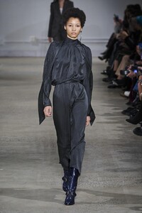 defile-zadig-amp-voltaire-automne-hiver-2020-2021-new-york-look-3.thumb.jpg.1a715d4d4b045c48d146bcde673a045e.jpg