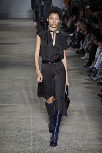 defile-zadig-amp-voltaire-automne-hiver-2020-2021-new-york-look-51.thumb.jpg.6b73801fe7ceb3d77aff94c706b34e15.jpg