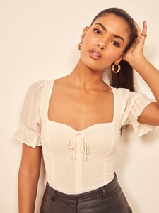 delevan-top-ivory-3.thumb.jpg.97731500be0c43571566c5f8a47a21f3.jpg