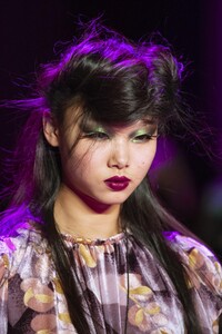 detail-defile-anna-sui-automne-hiver-2020-2021-new-york-detail-261.thumb.jpg.3103ec459989b4c87ec19067a17bbfa9.jpg