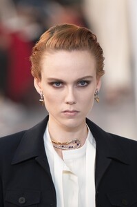 detail-defile-chloe-printemps-ete-2020-paris-detail-23.thumb.jpg.d27744569ef9ac9e23a89f7797f31025.jpg