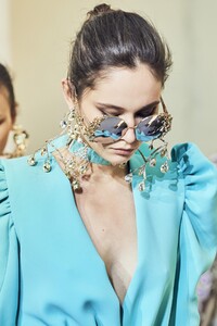 detail-defile-elie-saab-printemps-ete-2020-paris-detail-149.thumb.jpg.e01a2046f92ababa6faf7897fe4ec386.jpg