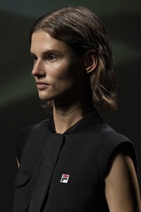 detail-defile-fila-printemps-ete-2020-milan-detail-95.thumb.jpg.11429ebc896340c77f96f309697804d2.jpg