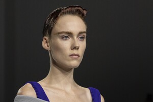 detail-defile-haider-ackermann-printemps-ete-2020-paris-detail-3.thumb.jpg.d3899c1bc799027d7956d21d237ff715.jpg