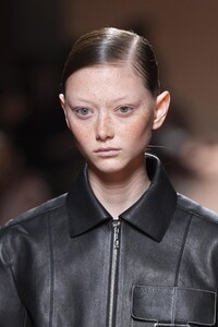 detail-defile-hermes-printemps-ete-2020-paris-detail-18.thumb.jpg.825b7ad884dbb0be676a0a30bf4d6c86.jpg