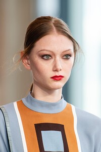 detail-defile-longchamp-automne-hiver-2020-2021-new-york-detail-16.thumb.jpg.85ffe83e31e932997b40a977f1ca6223.jpg