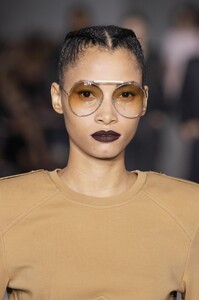 detail-defile-max-mara-printemps-ete-2020-milan-detail-24.thumb.jpg.3b7faab03b4df623f3c876d7de0d10c5.jpg