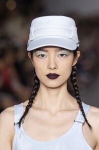 detail-defile-max-mara-printemps-ete-2020-milan-detail-63.thumb.jpg.ae9f16a6b2f7815c4d638b12f61a8881.jpg