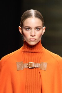 detail-defile-michael-kors-automne-hiver-2020-2021-new-york-detail-59.thumb.jpg.190dea5e42d926891962a581517b7d83.jpg