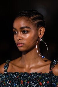 detail-defile-missoni-printemps-ete-2020-milan-detail-350.thumb.jpg.5370fbabe375169b27e8372de3d87883.jpg