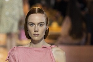 detail-defile-prada-printemps-ete-2020-milan-detail-138.thumb.jpg.36189d4f719fddac85da08445f9c2caa.jpg