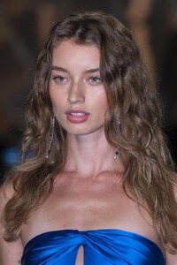 detail-defile-ralph-lauren-automne-hiver-2019-2020-new-york-detail-64.thumb.jpg.79d375089c696c41da18bdd2bf348ffe.jpg