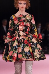 detail-defile-richard-quinn-printemps-ete-2020-londres-detail-57.thumb.jpg.e163afe929654f61f2a597475af3686e.jpg